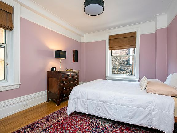 4th image of 895 W End Ave APT 2C