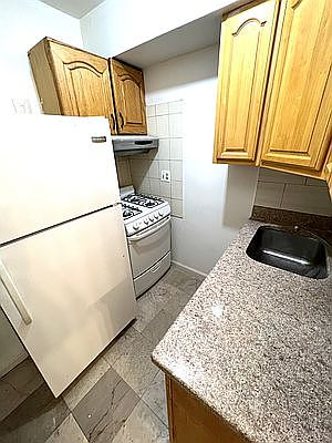 4th image of 41-25 74th St #2M