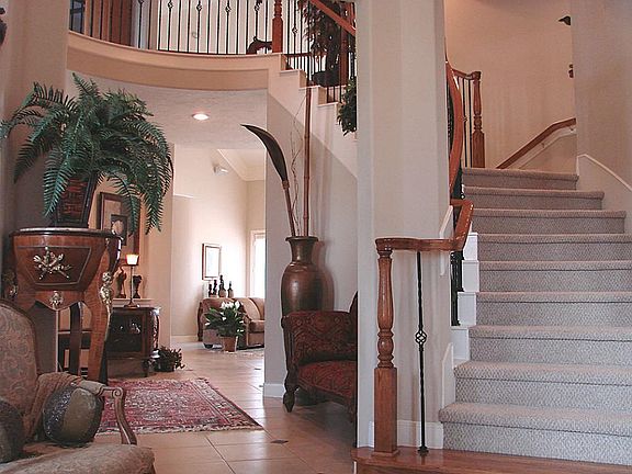 IMPRESSIVE GRAND ENTRY, SPEAKS OF QUALITY!