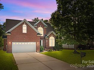 577 Weyburn Dr NW, Concord, NC 28027