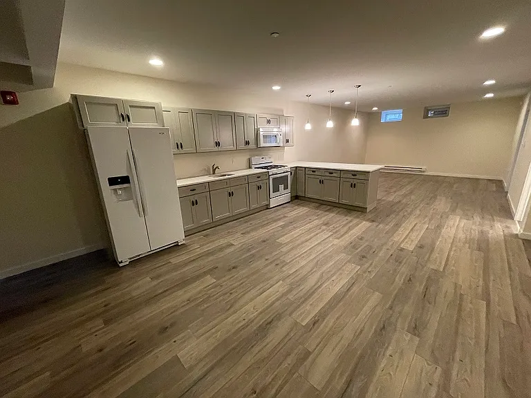 1317-19-n-franklin-st-basement-unit-5