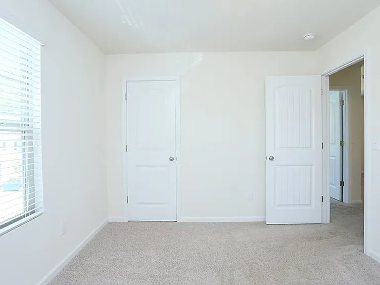 131 Holly Berry Ln — Photo 19