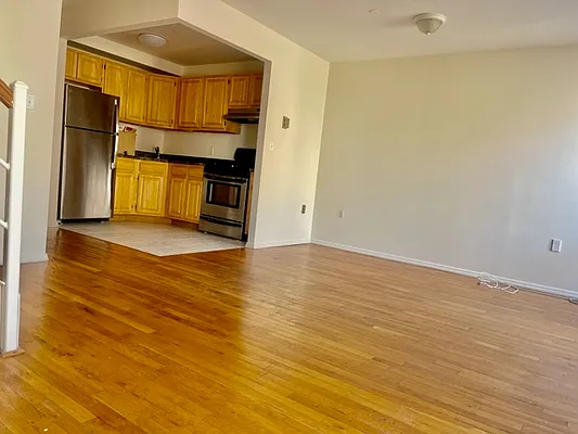 Rented by Oxford Property Group | media 17