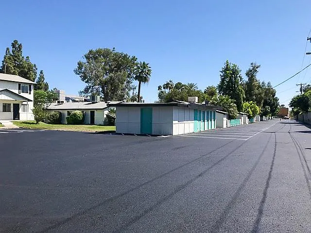 914 W Glendale Ave #7 — Photo 12