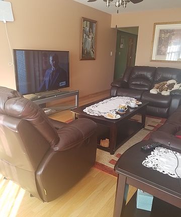 3rd image of 2445 Nona Ave