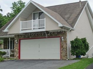 132 Hill Rd, Blandon, PA 19510