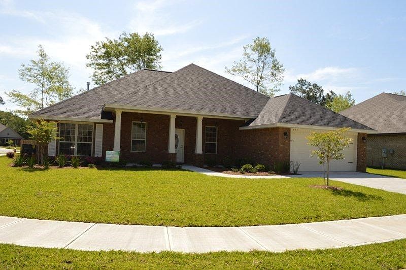 1st image of 948 Legacy Oaks Dr