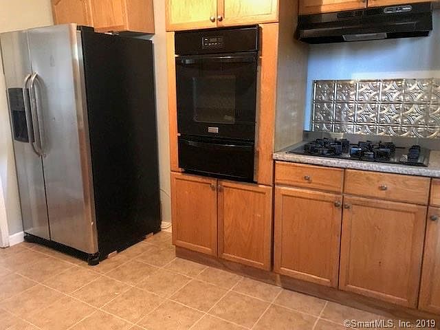 2nd image of 331 Maple St