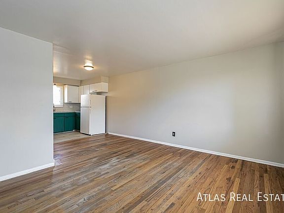 4th image of 1665 Fenton St