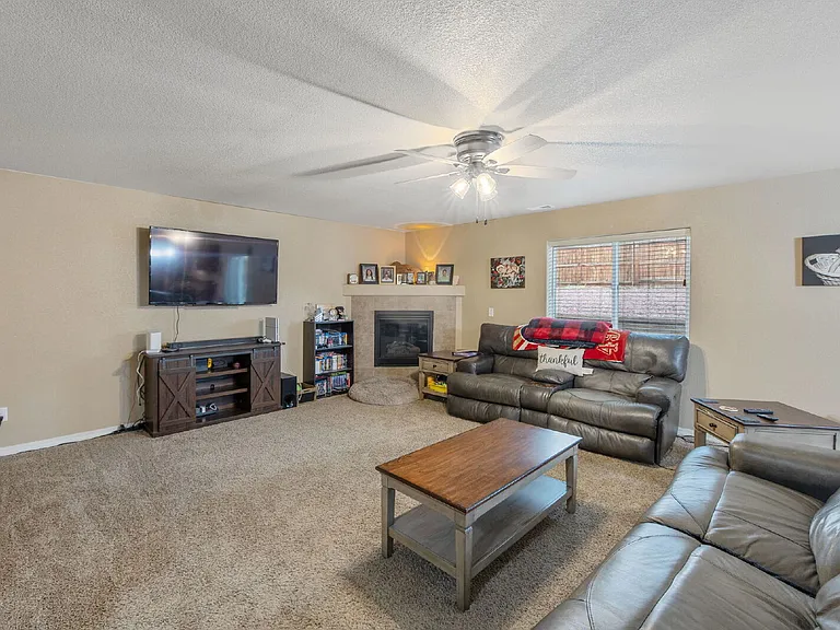 7520 Dellwood Ln — Photo 7