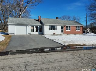 21 Emond Street, Putnam, CT 06260