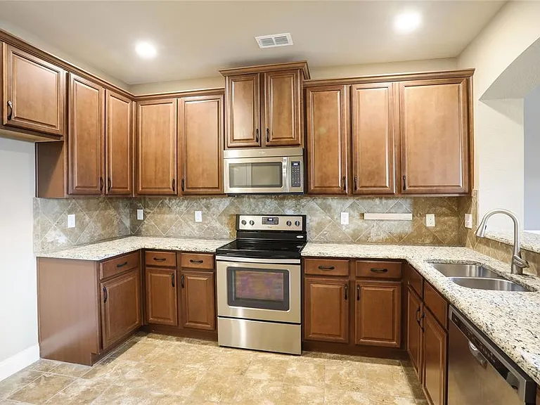 6929 Sandshell Blvd — Photo 10