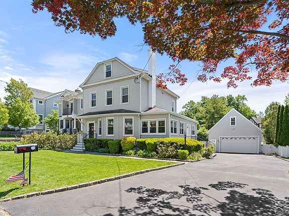 4th image of 36 Lakeview Avenue