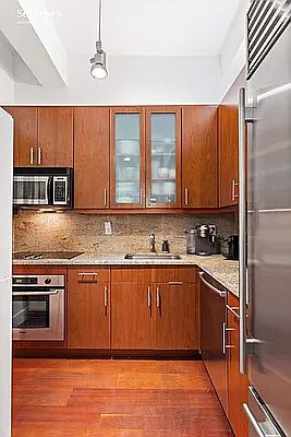 4th image of 80 John St APT 2D