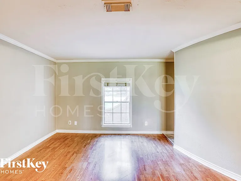 25115 Burrard St — Photo 7