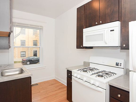5th image of 3209 W Pierce Ave #3