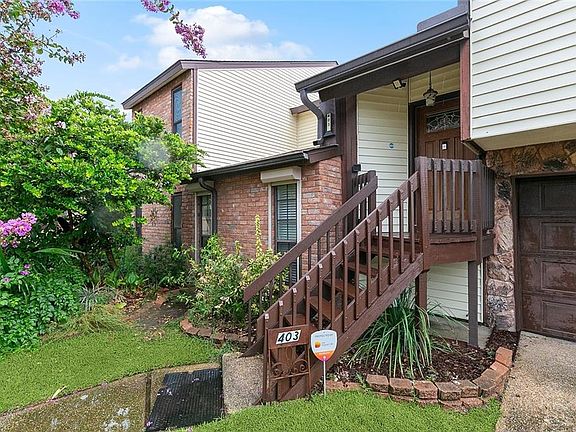 2nd image of 1016 Saint Julien Dr APT 403