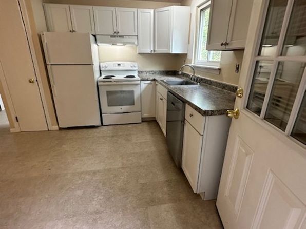 28 Center St #34