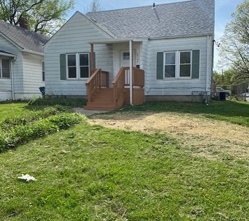2108 W Main St