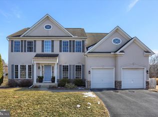 4138 Willow Bend Rd, Mechanicsburg, PA 17055
