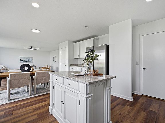 4th image of 1218 Cicada St
