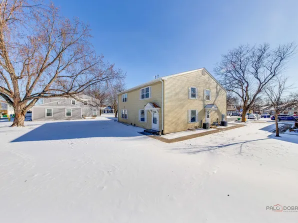 233 Winfield Ct #233, Vernon Hills, IL 60061