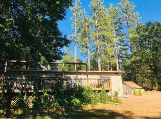 9018 Rockys Rd, Loch Lomond, CA 95461