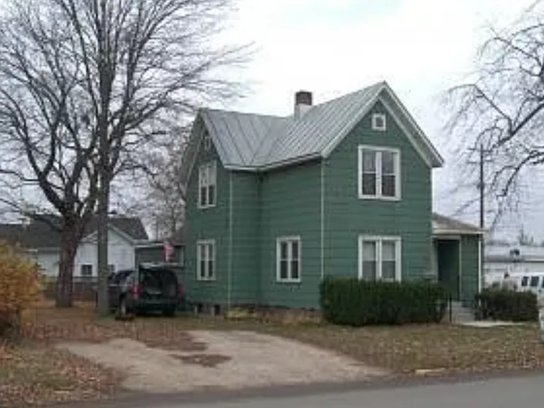 615 Mill St — Photo 19