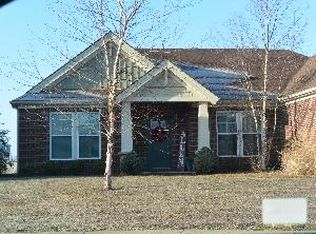 2204 Meadowhill Ln, Utica, KY 42376