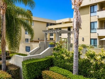 5009 Woodman Ave APT 202, Sherman Oaks, CA, 91423
