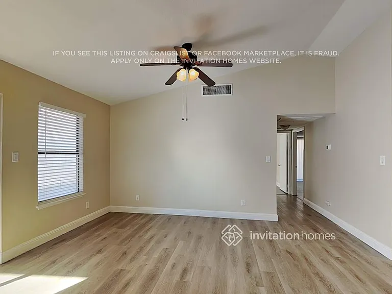 8428 Mulcahy Ave — Photo 3