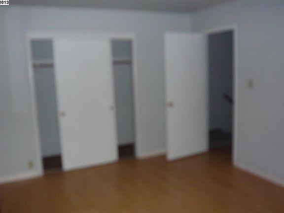 3rd image of 904 Minaker Dr