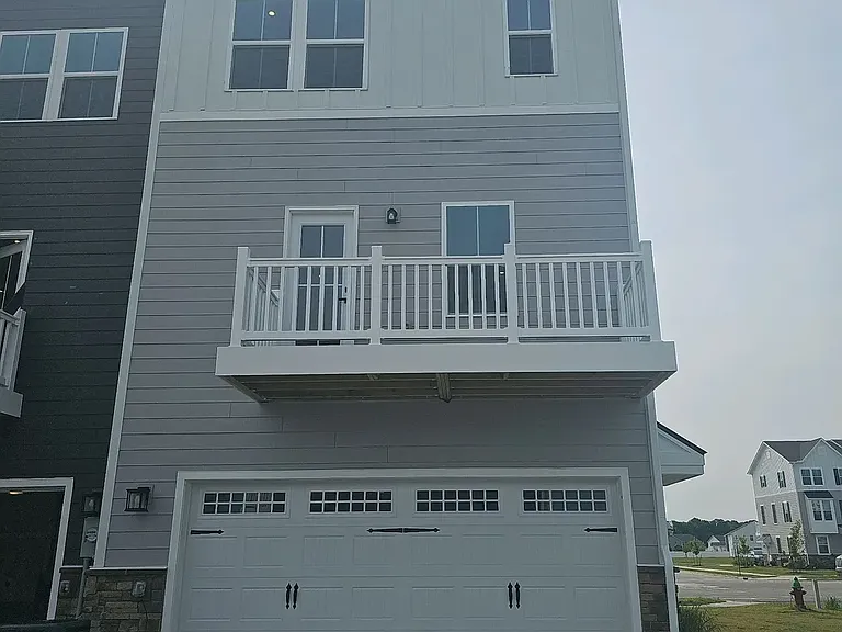 210 Fost Blvd — Photo 3
