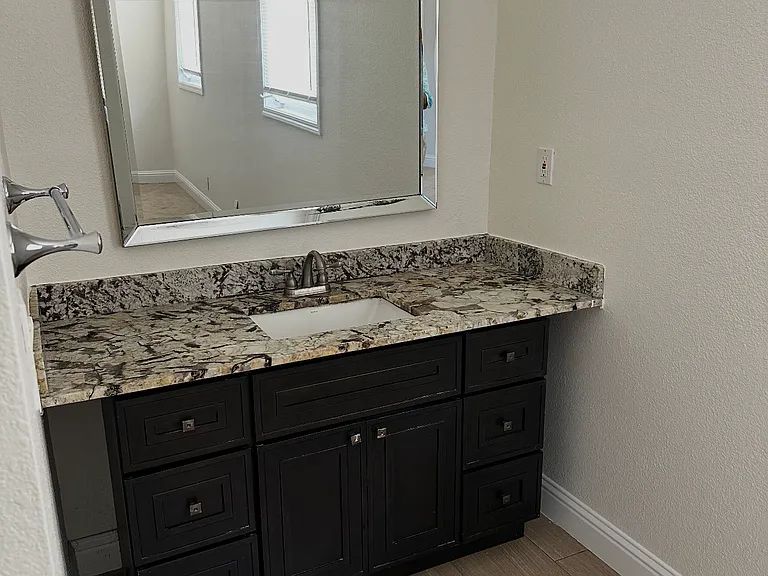 7617 Canterbury Ln — Photo 10