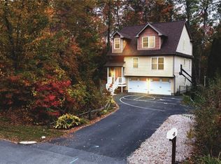 23 Spring Green Rd, Lincoln, RI 02865