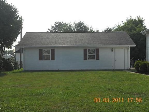 2nd image of 104 N Long St