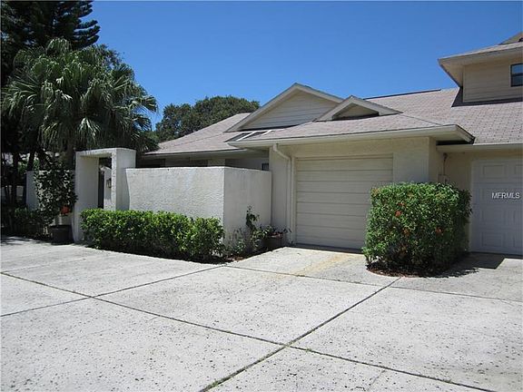 3rd image of 118 Colony South Dr