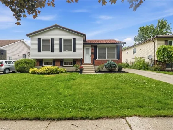 60 Nethercott Dr, Stratford, ON N5A 7G4