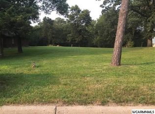 305 W Pleasant St, Redwood Falls, MN 56283