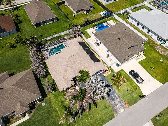 4th image of 1541 SW Underwood Avenue