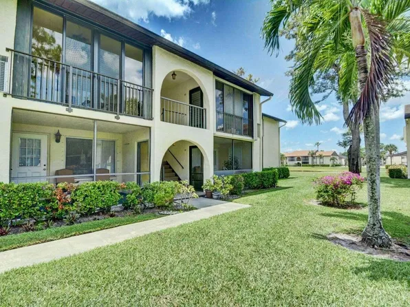 3561 Pine Tree Court #C-1, Greenacres, FL 33463