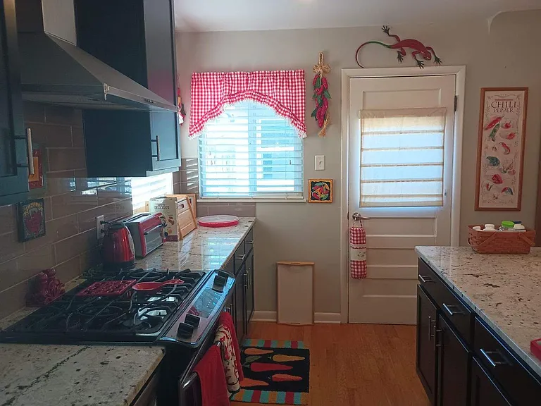 3136 Stuart St #3 — Photo 7