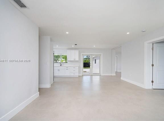 5th image of 10040 SW 215th St