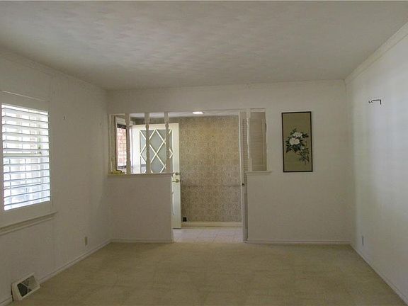 5th image of 2529 Rockwood Ln