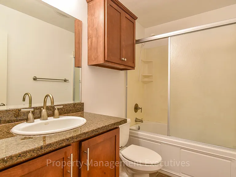 4560 60th St #9 — Photo 14