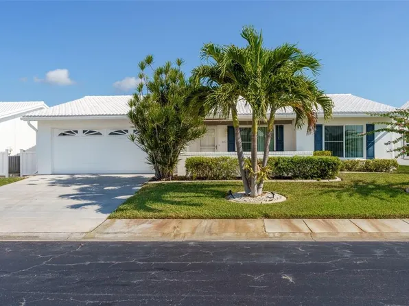 9235 35th Way N #6, Pinellas Park, FL 33782