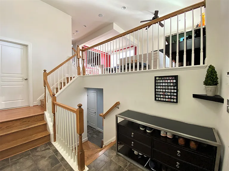 3321 S Kemper Rd — Photo 2