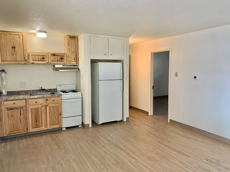 1739 7th Ave — Photo 34