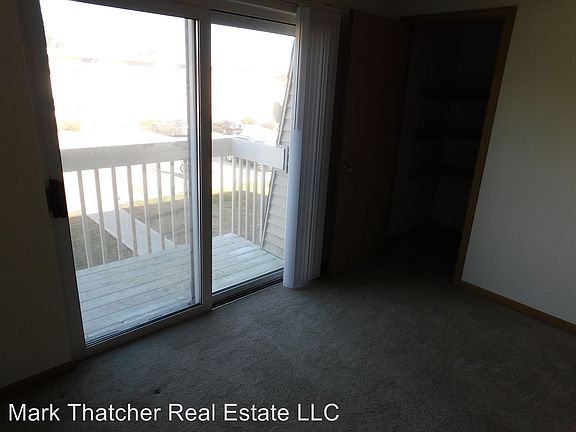 4th image of 215 Roosevelt Dr APT 9