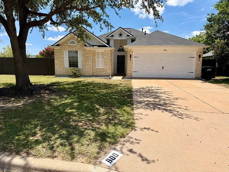 800 Lantana Ln — Photo 40